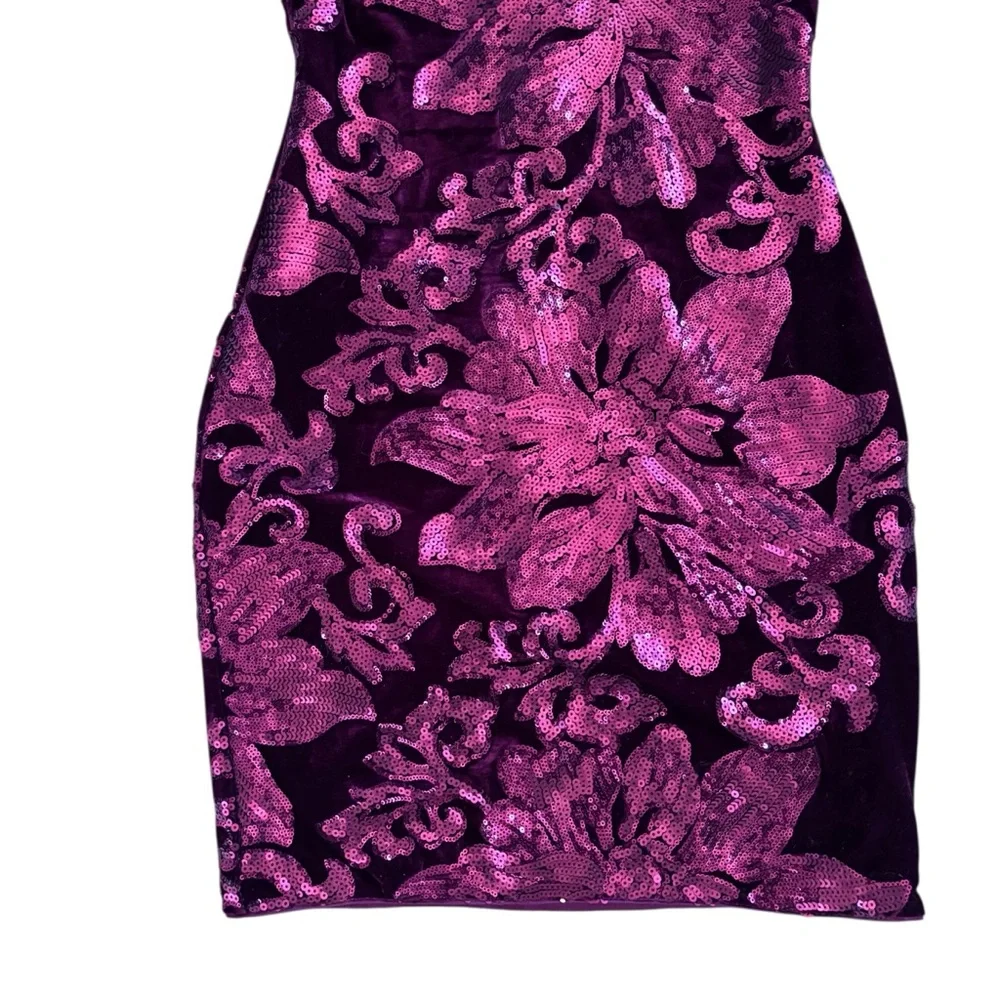 Guess Burgundy Velvet Sequin Mini Evening Dress Size 4 - Picture 6 of 17